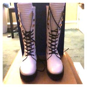 elspeth stuart weitzman